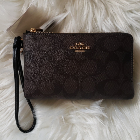 COACH DOUBLE CORNER ZIP WRISTLET - Picture 2 of 8